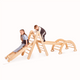 Conjunto de estrutura de escalada Montessori 4 em 1: Escada triangular + Arco/Baloiço + Escorrega/Rampa + Rede de escalada