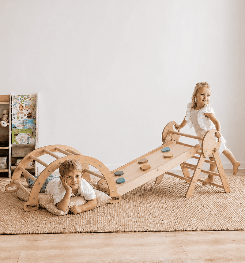 Conjunto de trepar 5 em 1 para crianças: Escada Triangular + Arco de Escalada + Escorrega + Almofada + Acessório de desenho e arte
